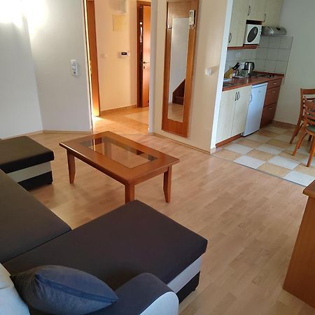 Garda Apartmanház Hévíz Exterior foto