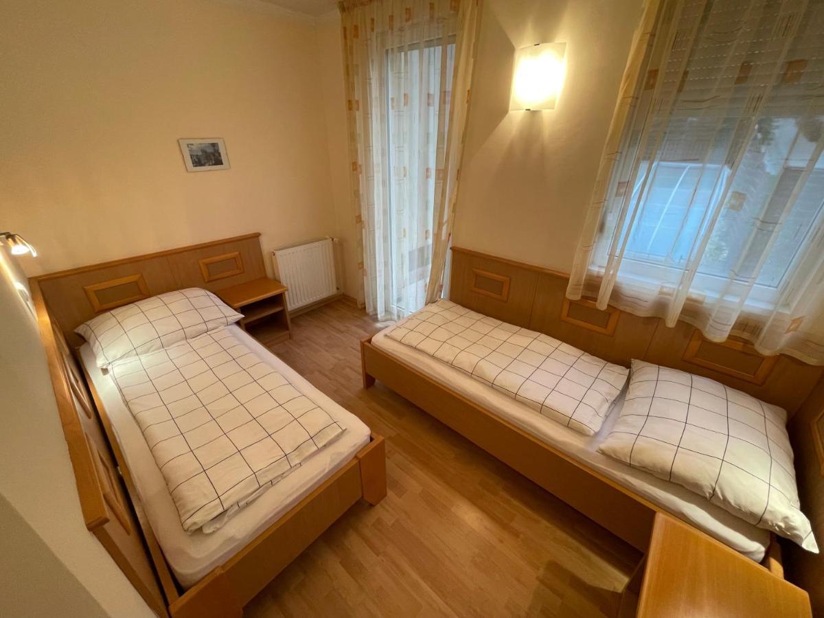 Garda Apartmanház Hévíz Exterior foto