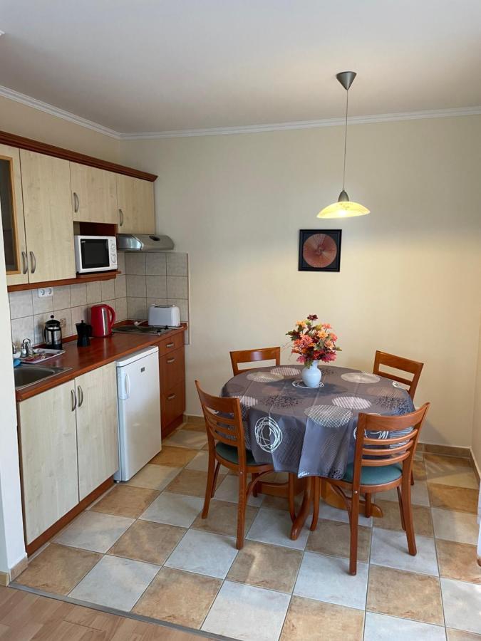 Garda Apartmanház Hévíz Exterior foto