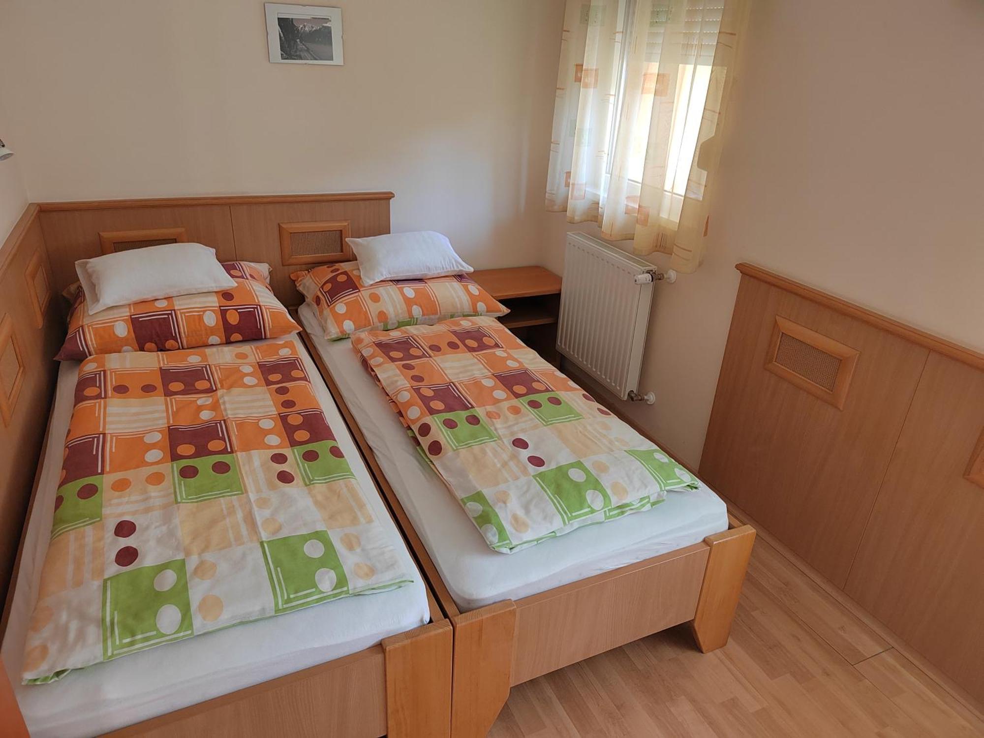 Garda Apartmanház Hévíz Exterior foto